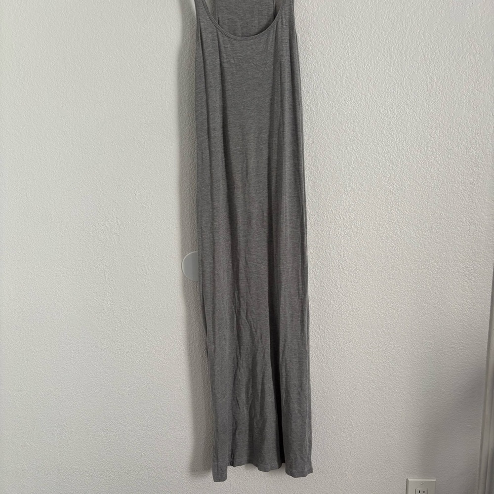 Lululemon Women's Heather Gray Sleeveless Refresh Maxi Dress - Picture 3 of 6
